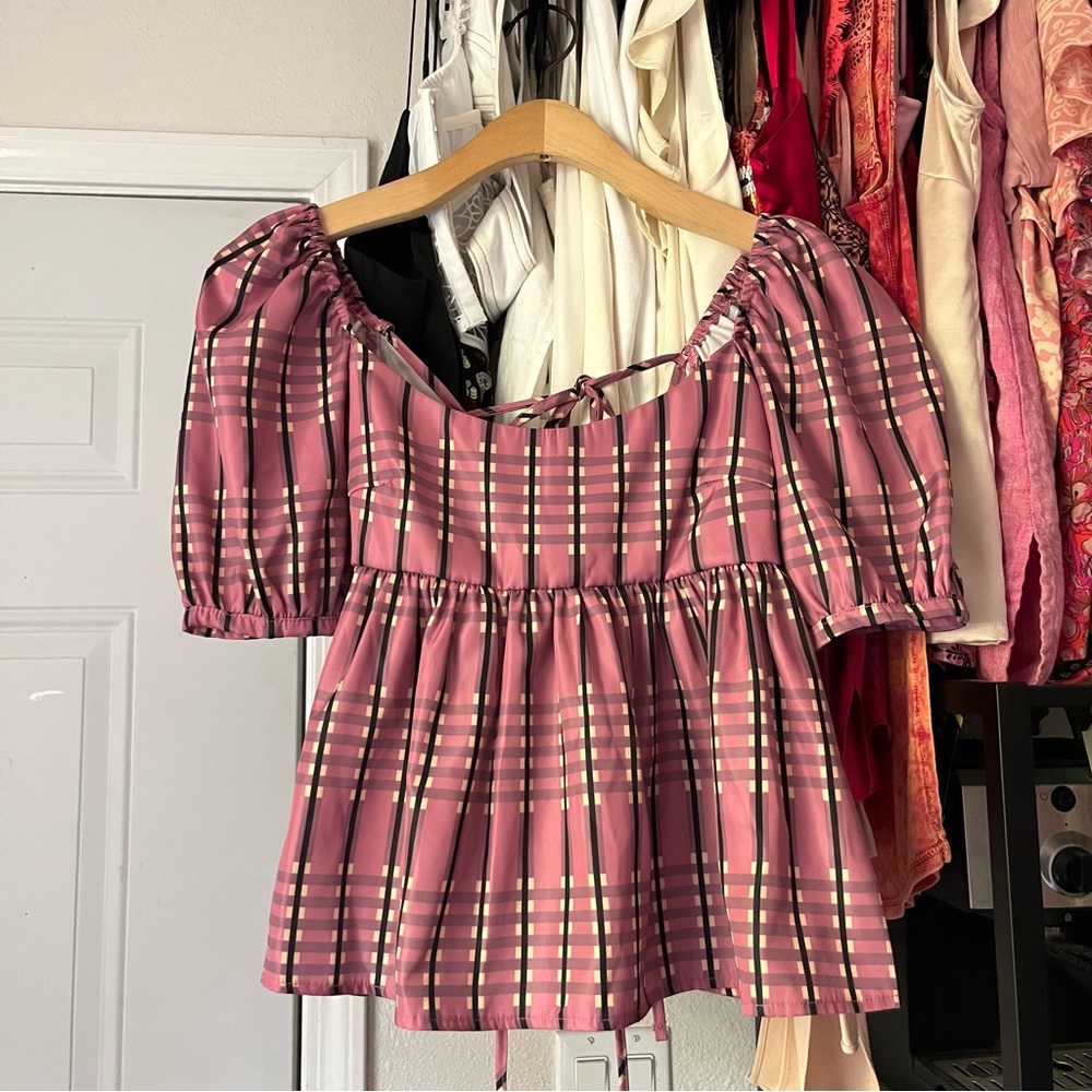 CIAO LUCIA pink mauve check plaid puff short sleeve ruffle cropped blouse